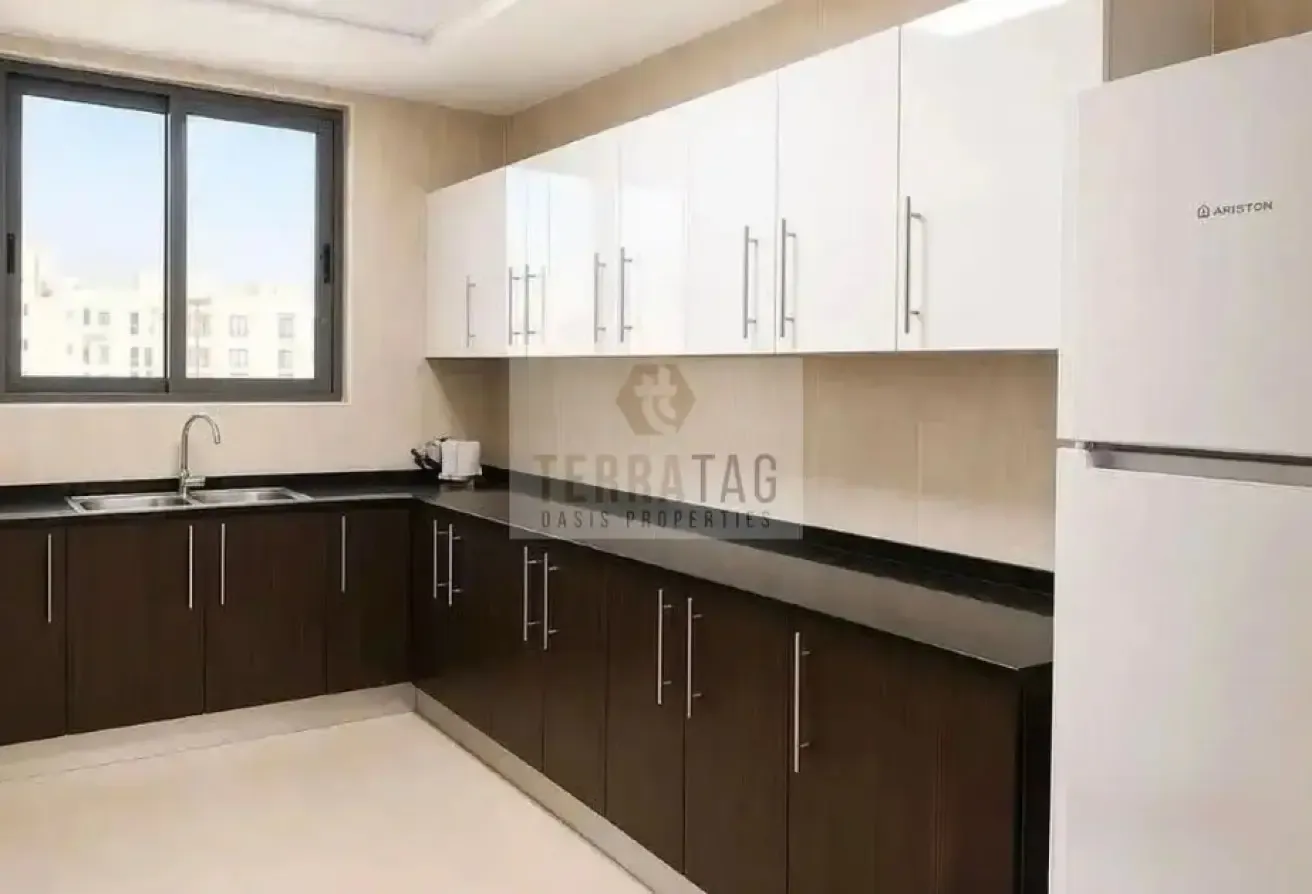 2BHK | Vacant | Near Metro | Chiller Free