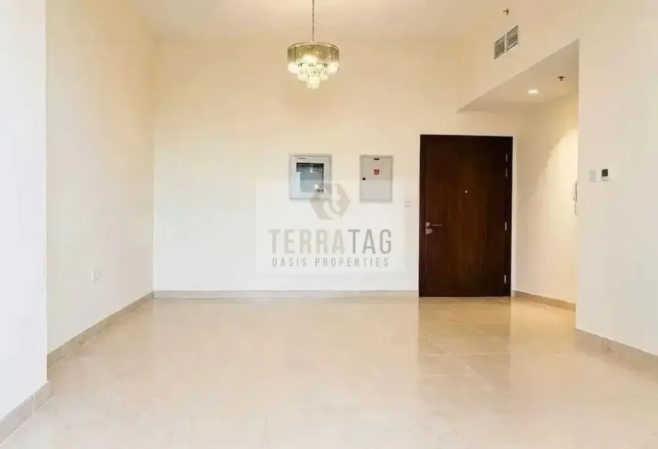 2BHK | Vacant | Near Metro | Chiller Free