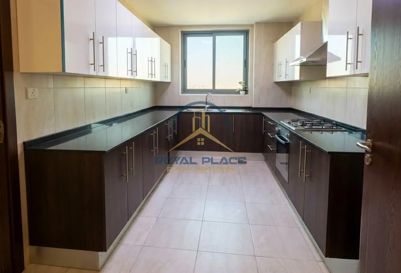 Chiller Free | Steps to Metro | Best Price 2BR