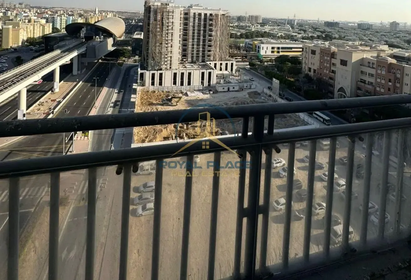 Chiller Free | Steps to Metro | Best Price 2BR