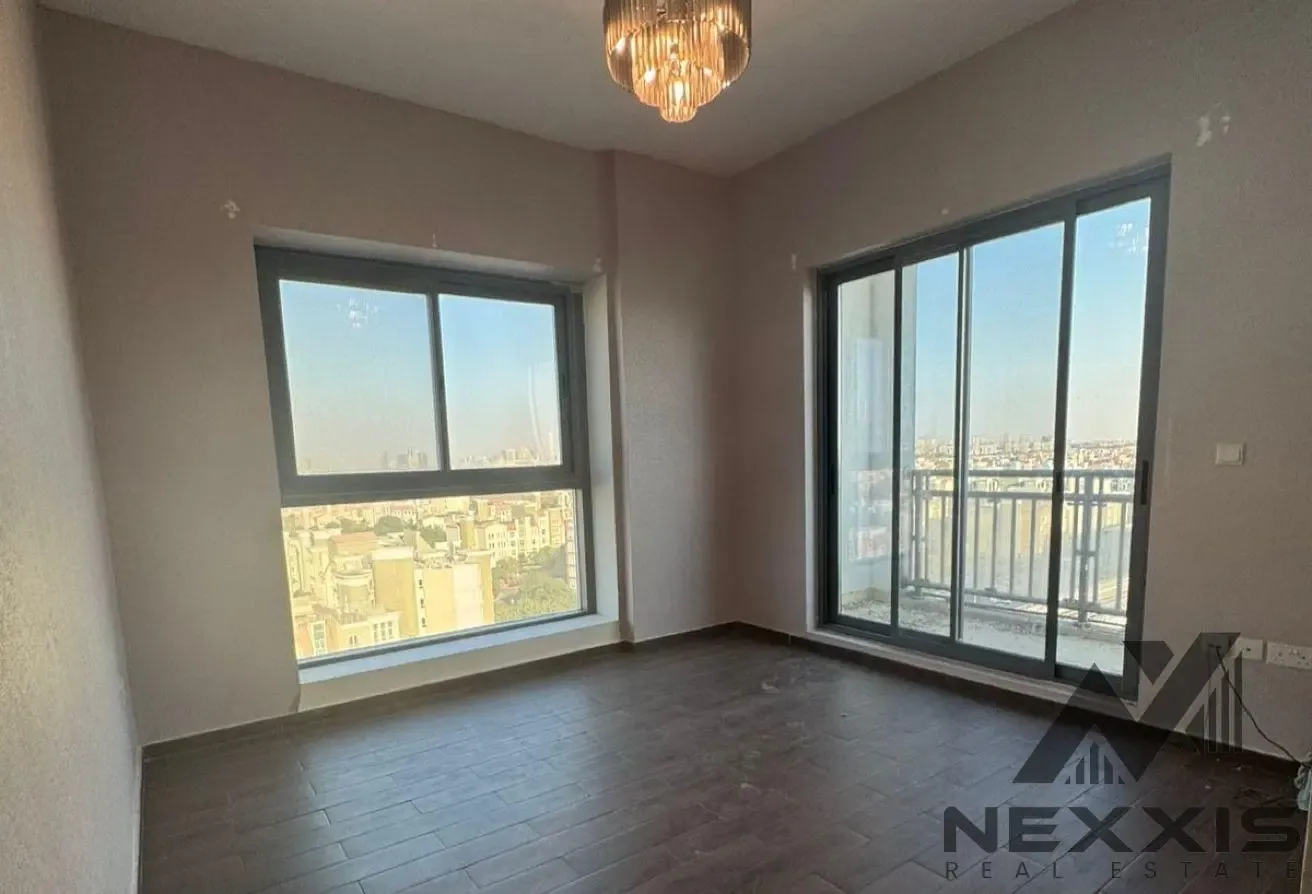 Close Kitchen – Near Metro – Spacious Layout
