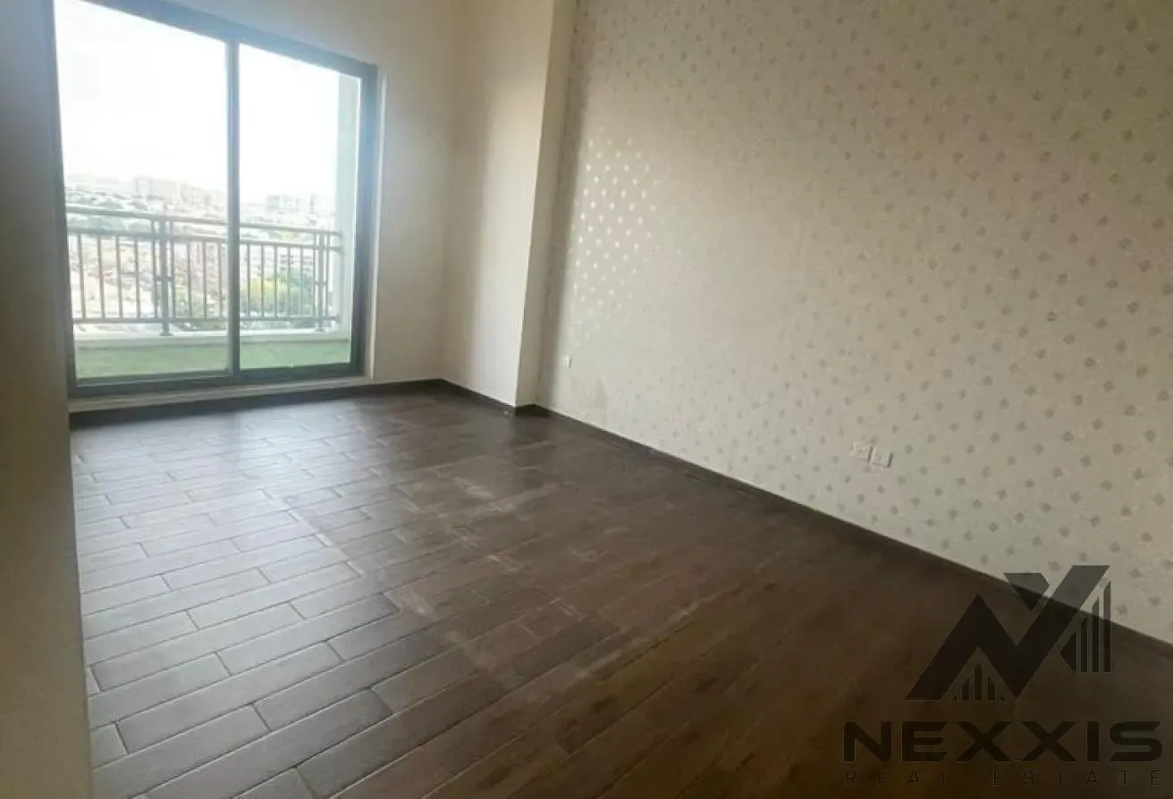 Close Kitchen – Near Metro – Spacious Layout