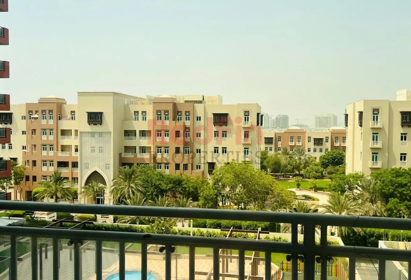 ///Large 2Bedroom/ Closed Kitchen/ Near To Metro//