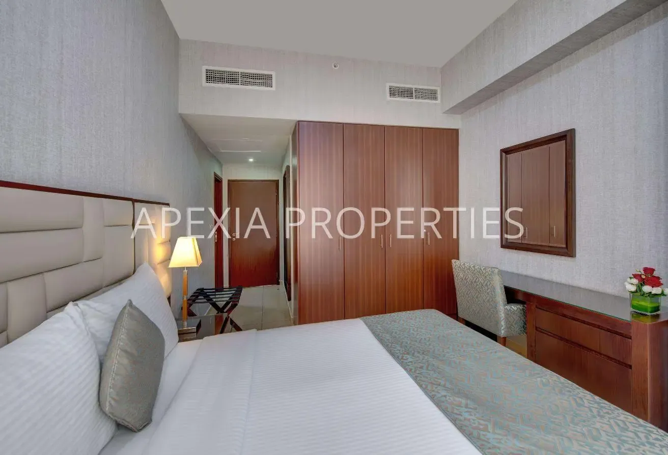 Deluxe 1BR Apartment | Jumeirah Beach Residences