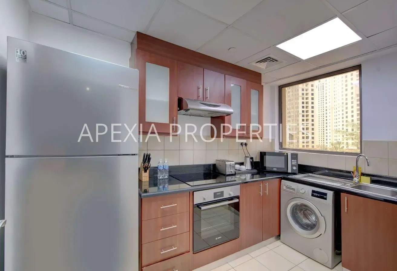 Deluxe 1BR Apartment | Jumeirah Beach Residences