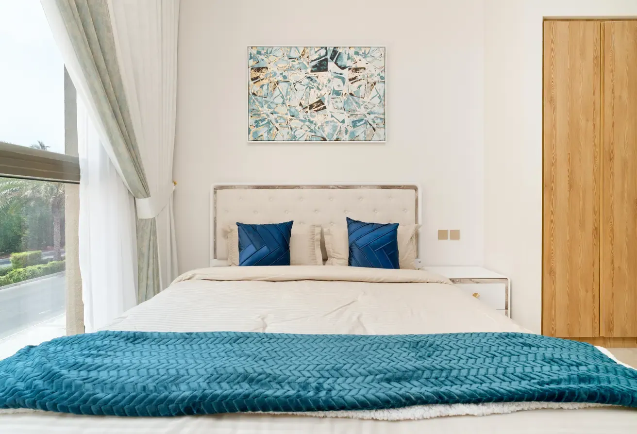 Modern Studio Apartment | Bright Interiors | JVC