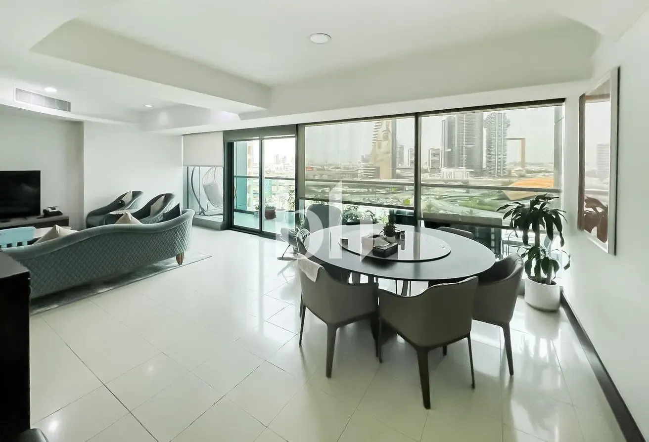 Spacious Duplex 2BR | Unfurnished | Frame View