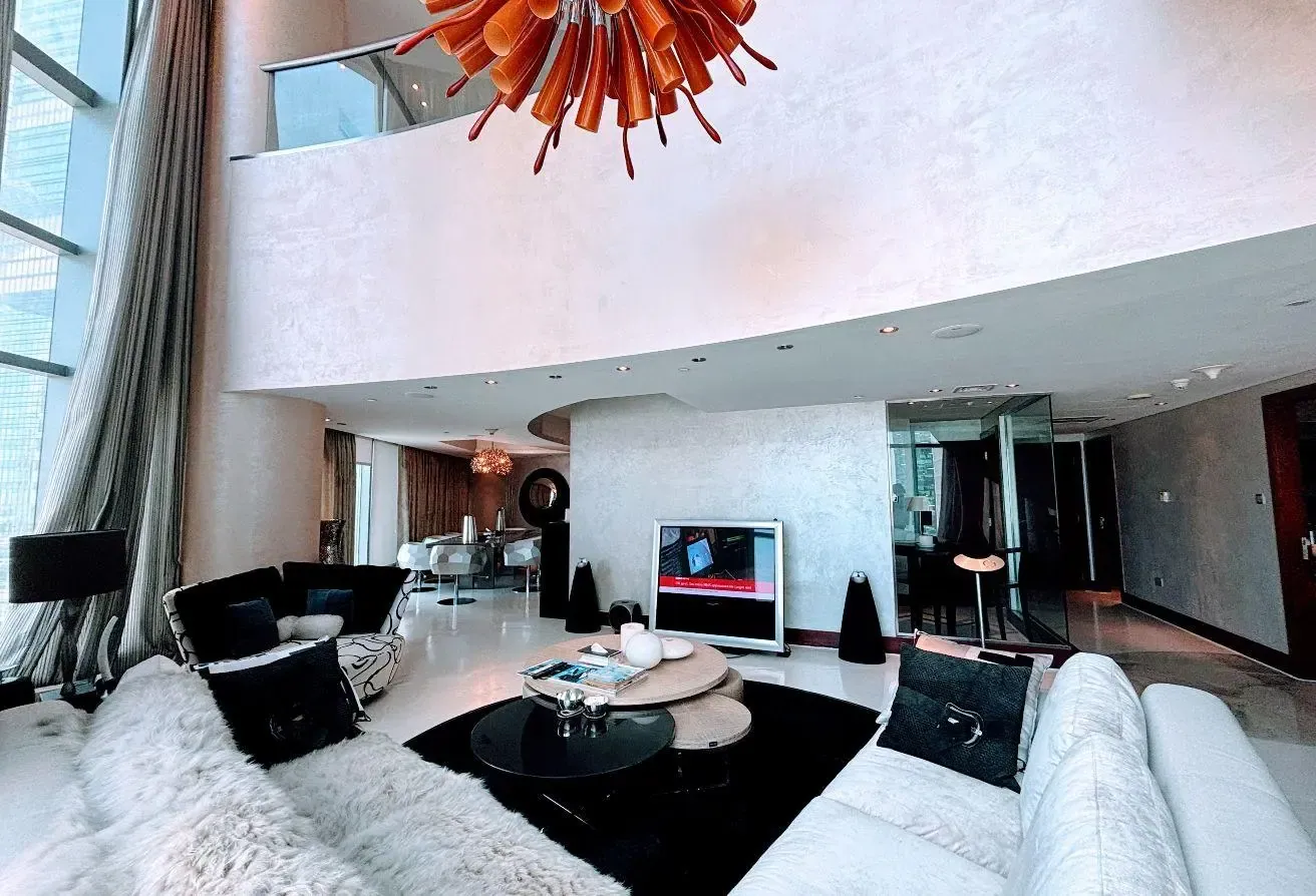 4 Bed Duplex | Vacant | Luxury Furniture