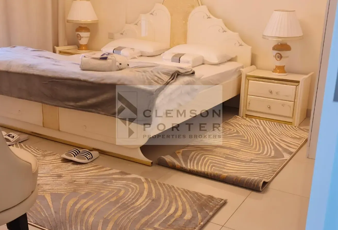 Fully Furnished 1BR l  High floor l Paramount view