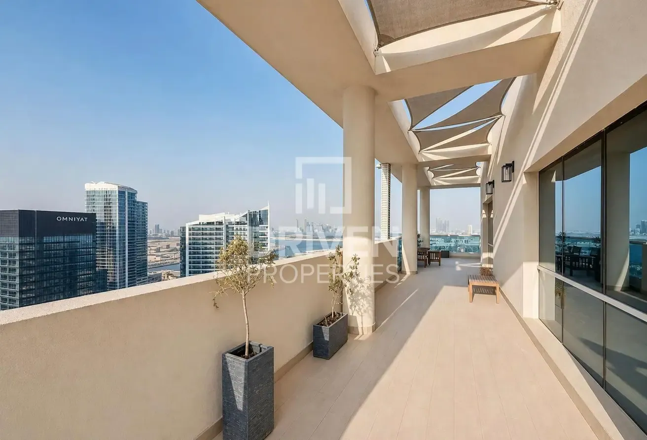 Vacant | Penthouse | Unparalleled Burj View