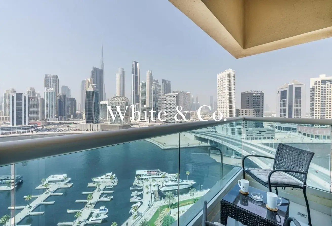 Bright 1BR | Full Canal View | Furnished