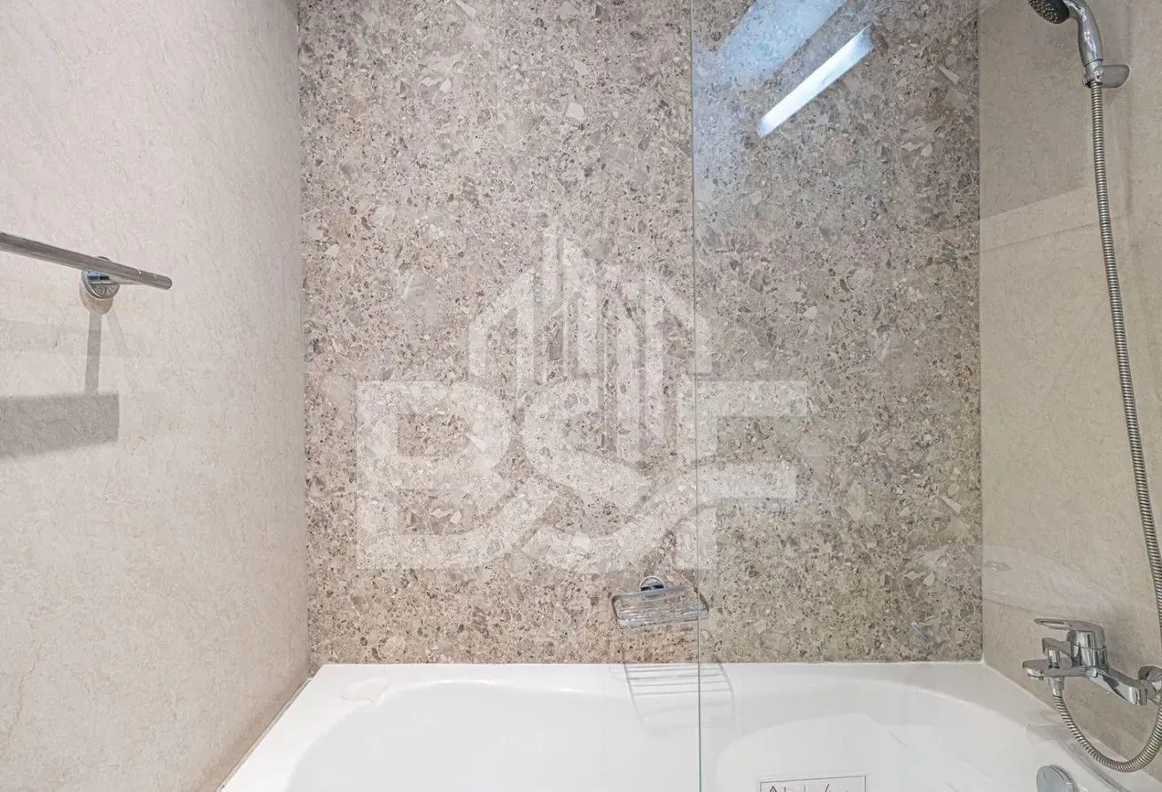 Vacant | Newly Renovated | Fully Furnished