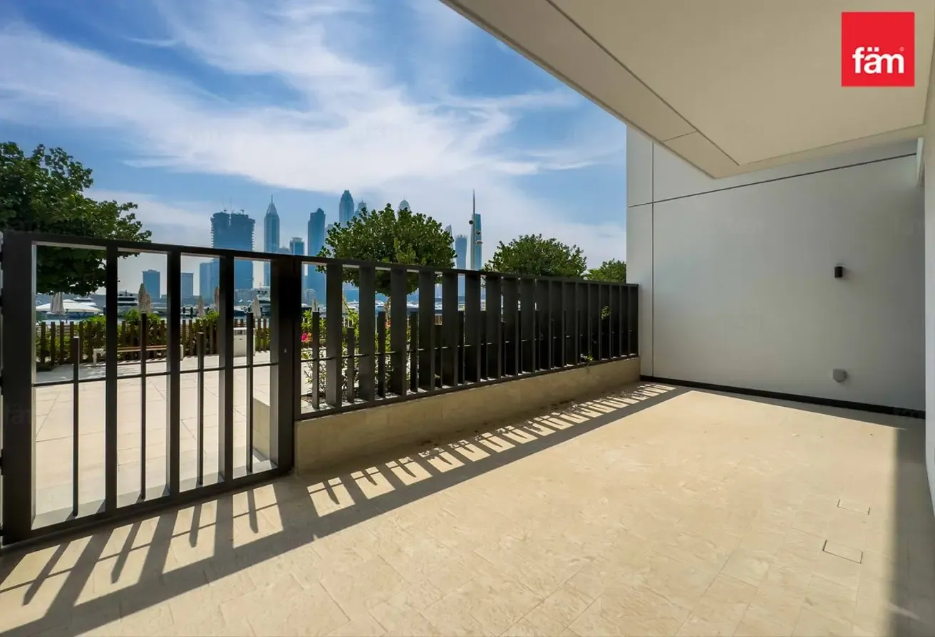 Spacious 3br Duplex | Luxury Living | Beach Access