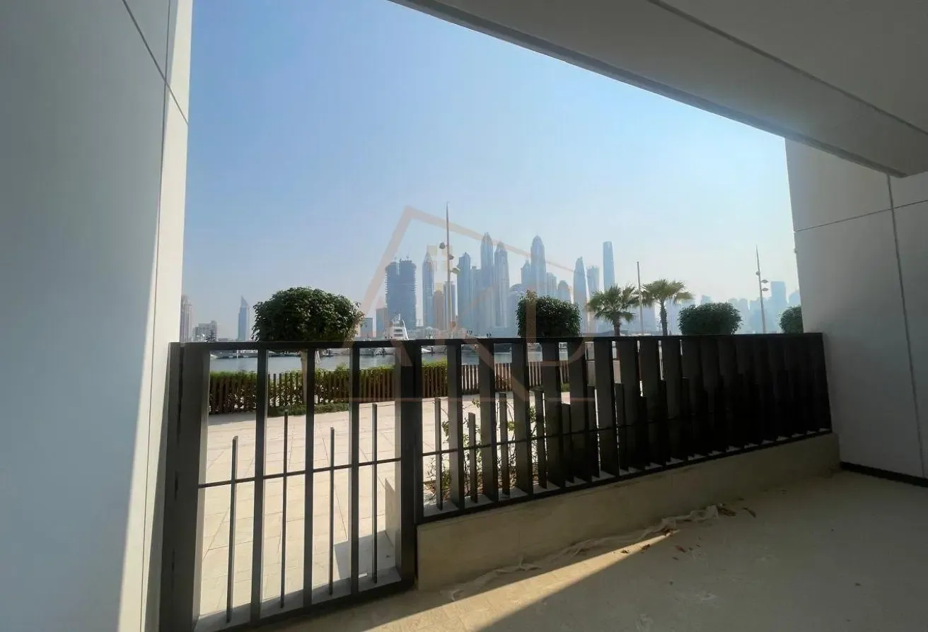 Marina View 3BR | Private Beach Access | Townhouse
