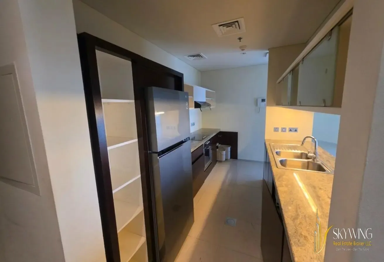 LARGE 2BR | UNFURNISHED | SATWA VIEW