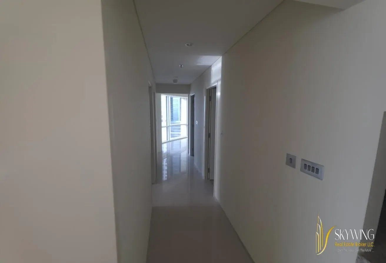 UNFURNISHED 2BR | HIGH FLOOR | BRIGHT