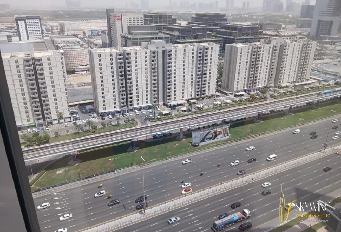 FULLY FURNISHED | 2BR | SZR VIEW | PRIME LOCATION