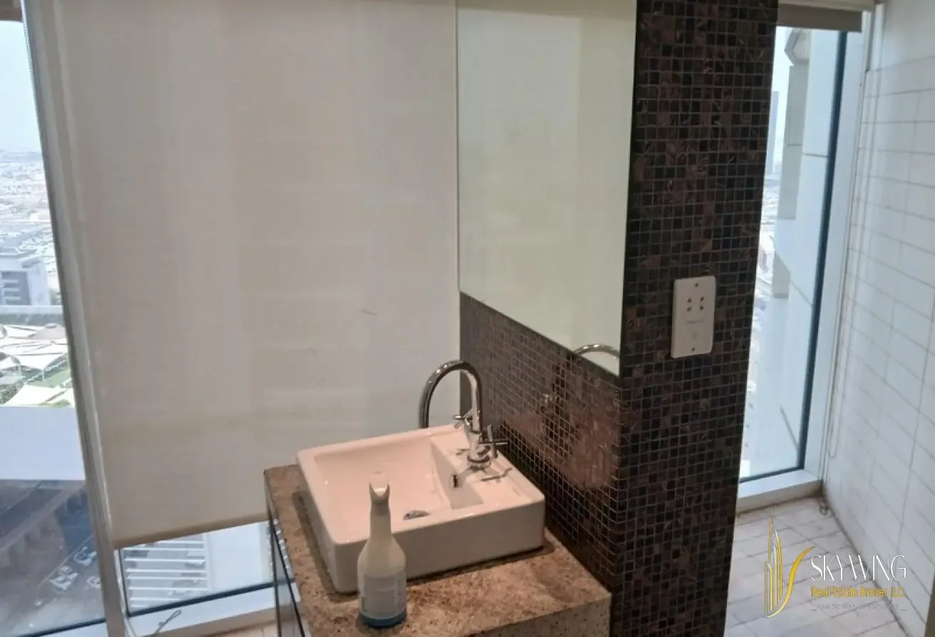 Luxury 2BR Apartment | Sea View | 4 Cheques
