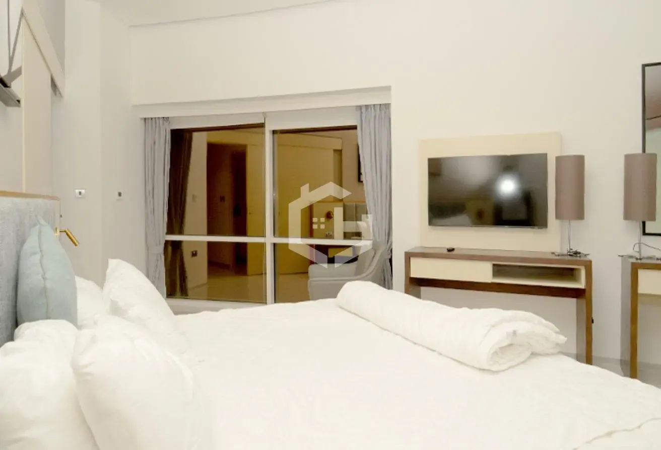 Spacious | High Floor | Near Metro | Stunning View