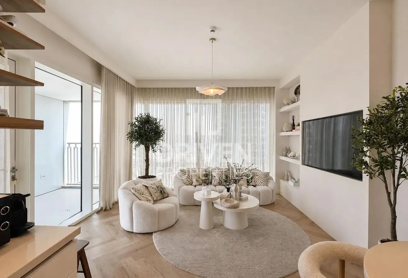Upgraded | Fully Furnished | Prime Location