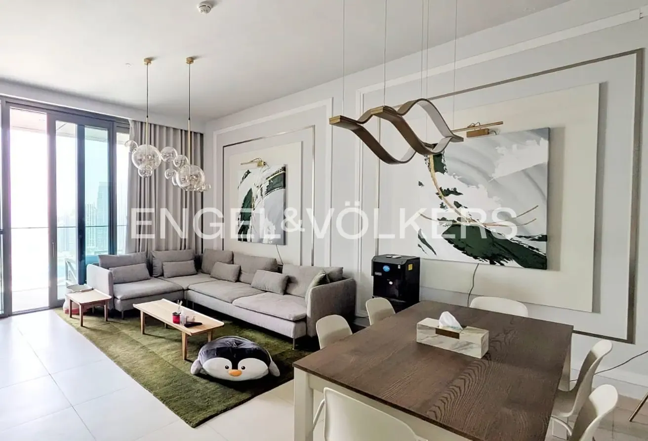 Burj Khalifa View | High Floor | Style & Luxury