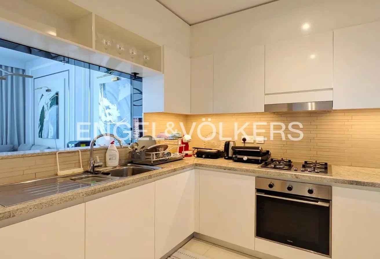 Burj Khalifa View | High Floor | Style & Luxury