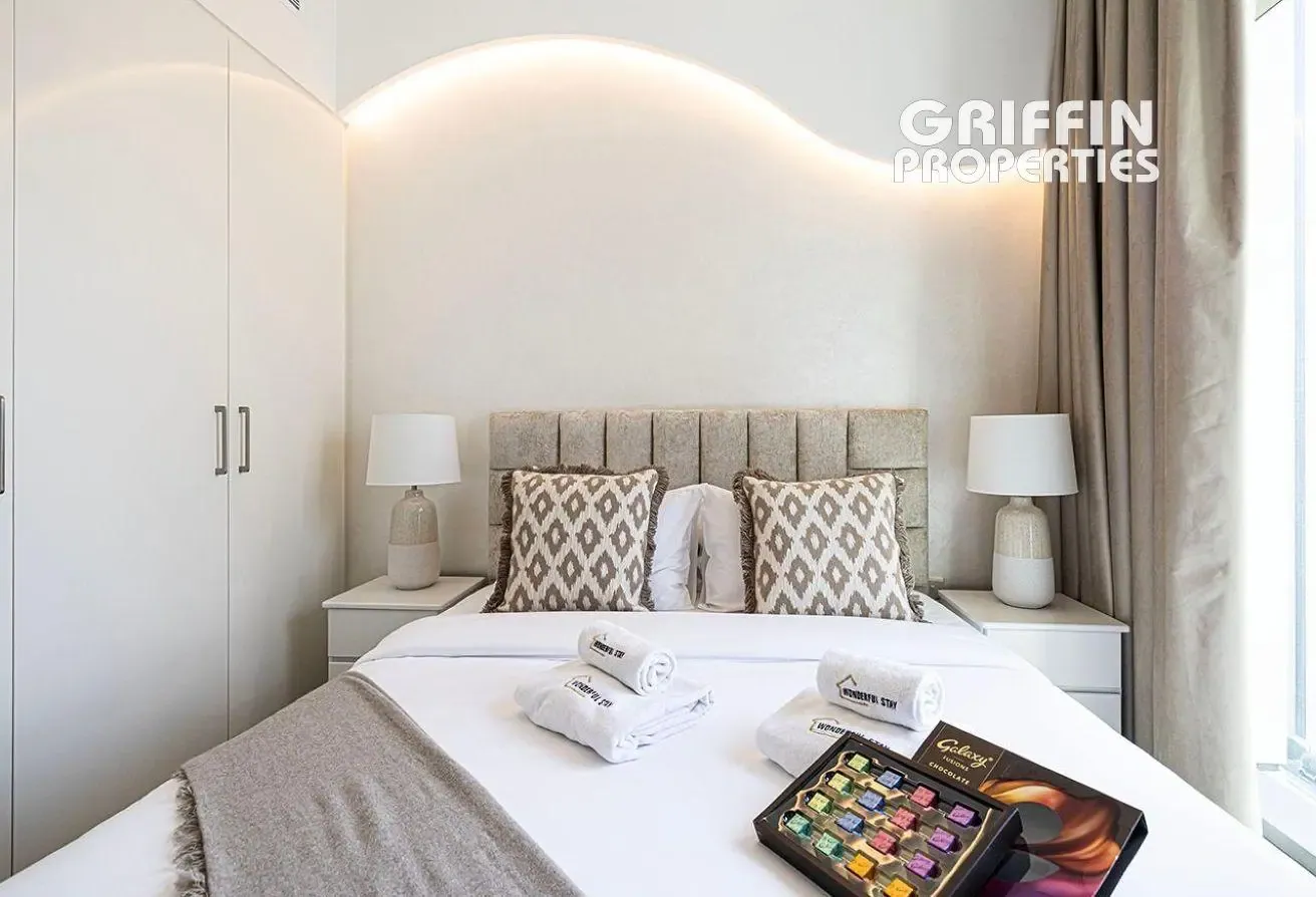 Fully Furnished 2 BED | Burj View | Mid floor