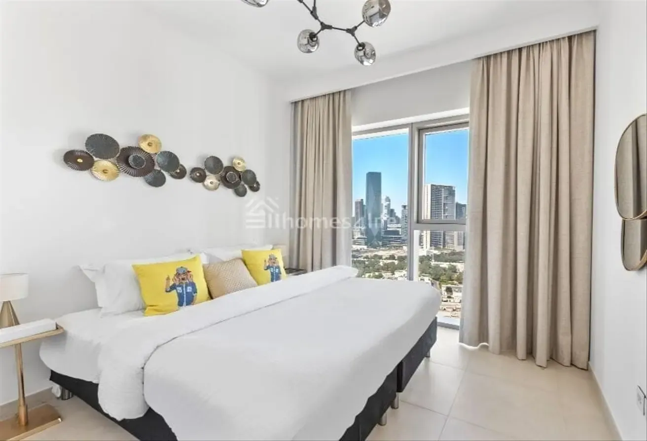 PRIME LOCATION| SPACIOUS LAYOUT | COMMUNITY VIEW