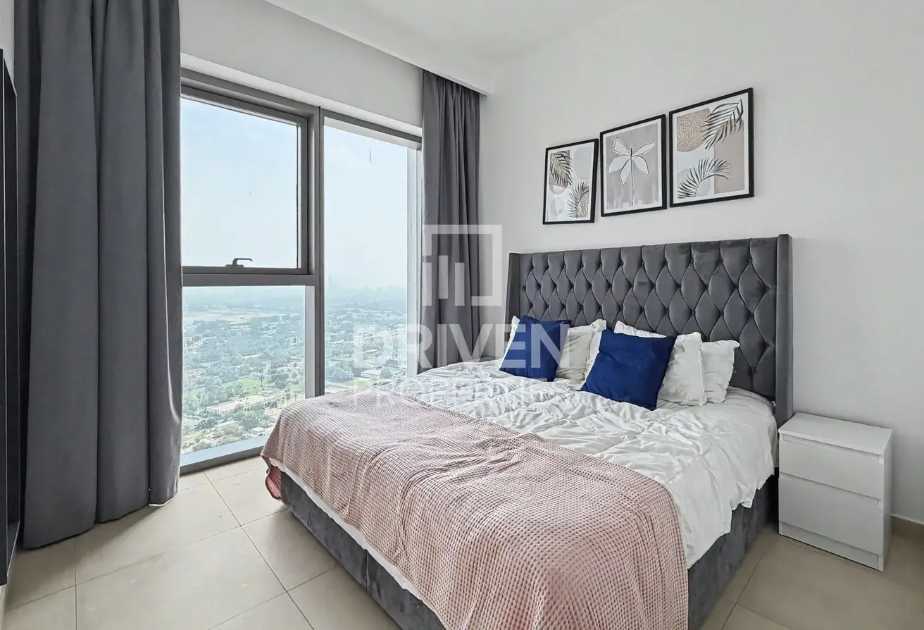 Furnished | Large Layout | Stunning Views