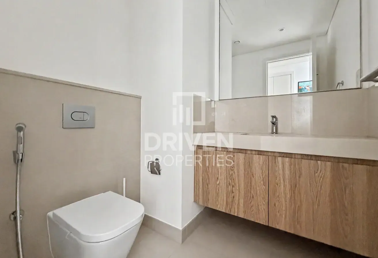 Furnished | Large Layout | Stunning Views