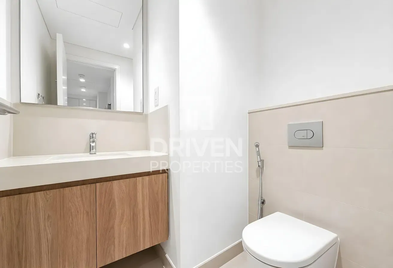 Premium Layout | Downtown Living | Furnished