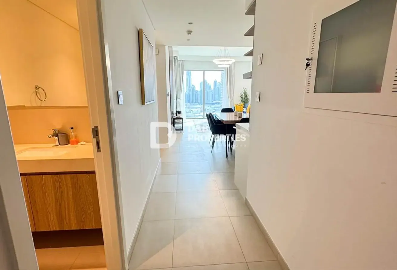 Vacant | Fully Furnished | Burj Khalifa View