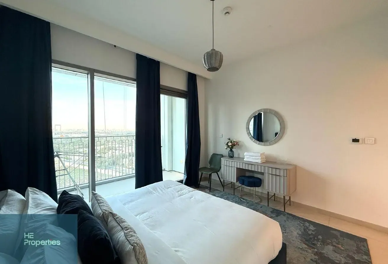 FULLY FURNISHED | VACANT | CHILLER FREE