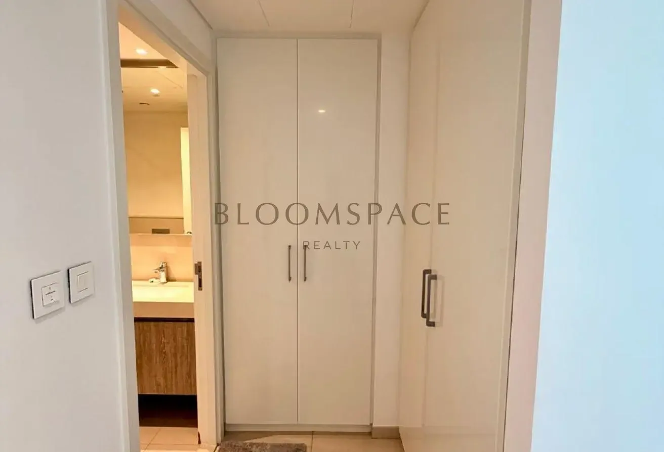 Furnished 2BR | Great Deal | Burj Khalifa View.