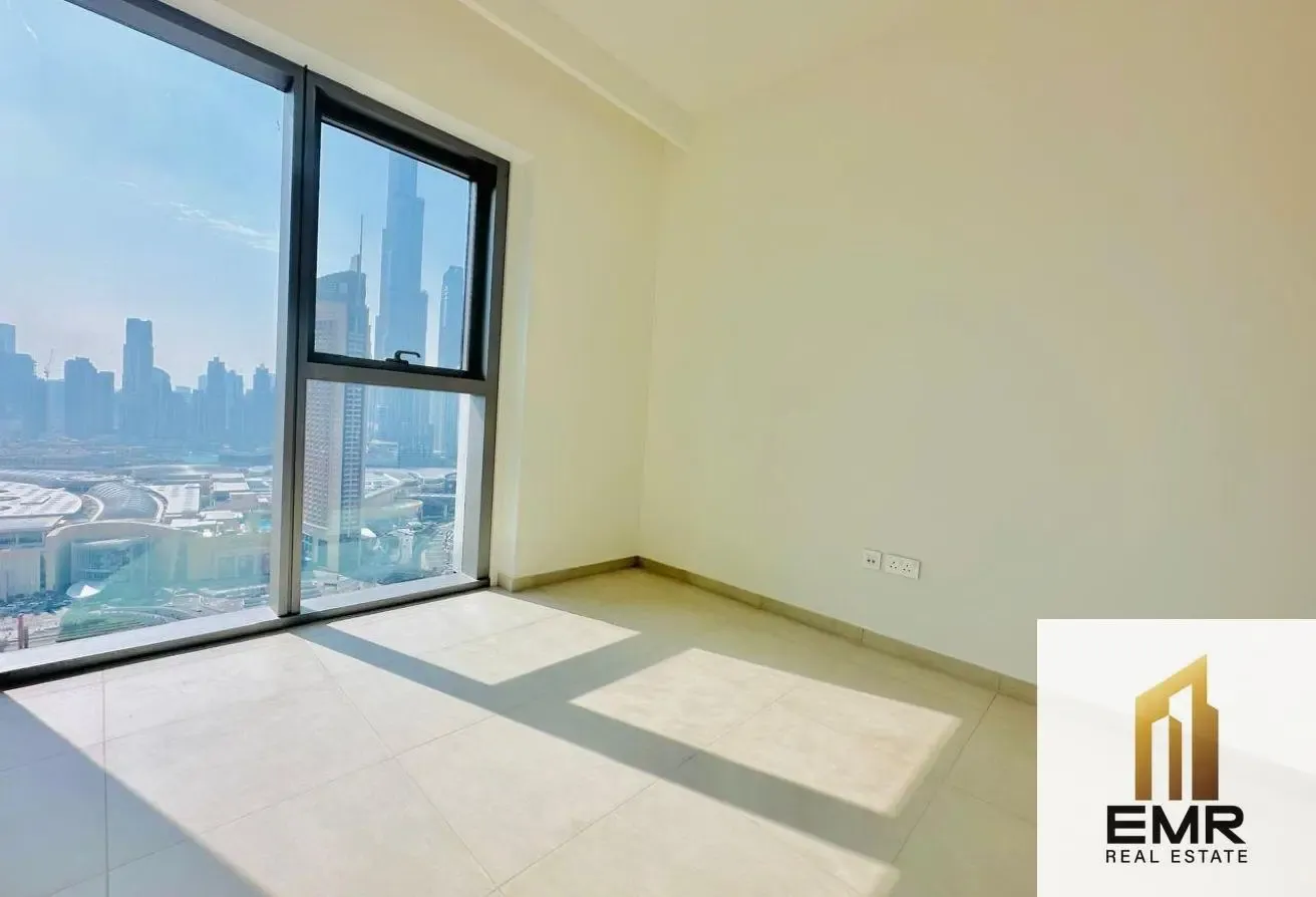 Furnished | Upgraded | Vacant Soon |Prime Location