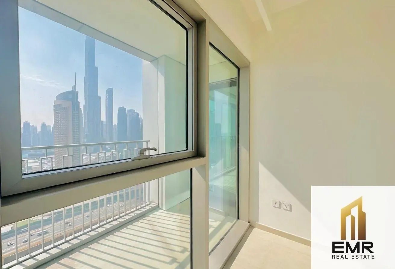 Furnished | Upgraded | Vacant Soon |Prime Location