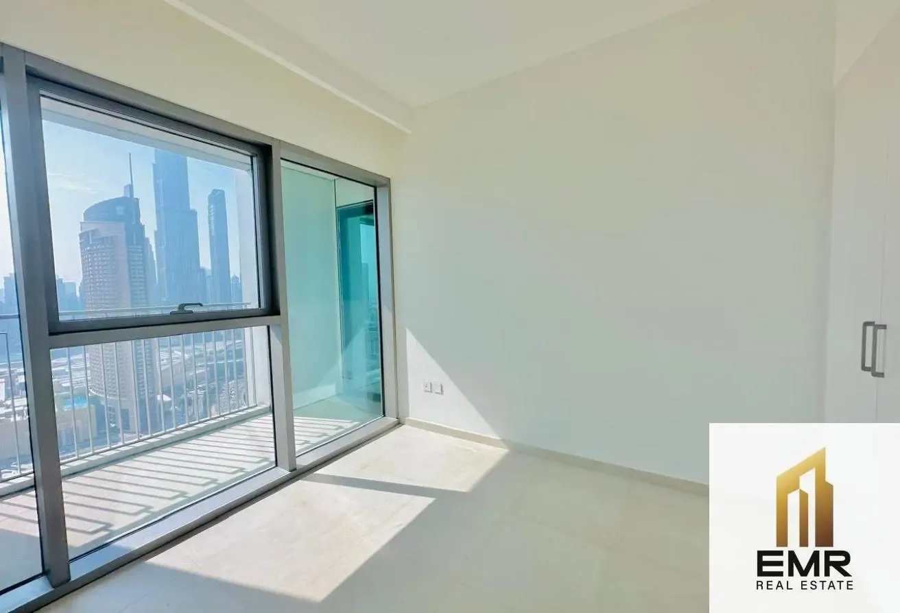 Furnished | Upgraded | Vacant Soon |Prime Location