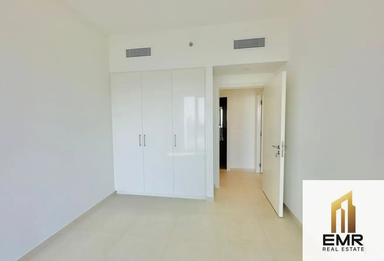 Furnished | Upgraded | Vacant Soon |Prime Location