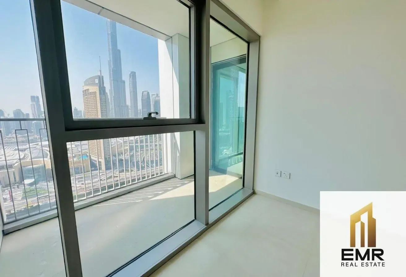 Furnished | Upgraded | Vacant Soon |Prime Location