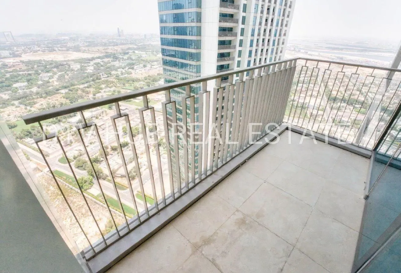 Biggest layout | Corner  | Creek Zaabeel view