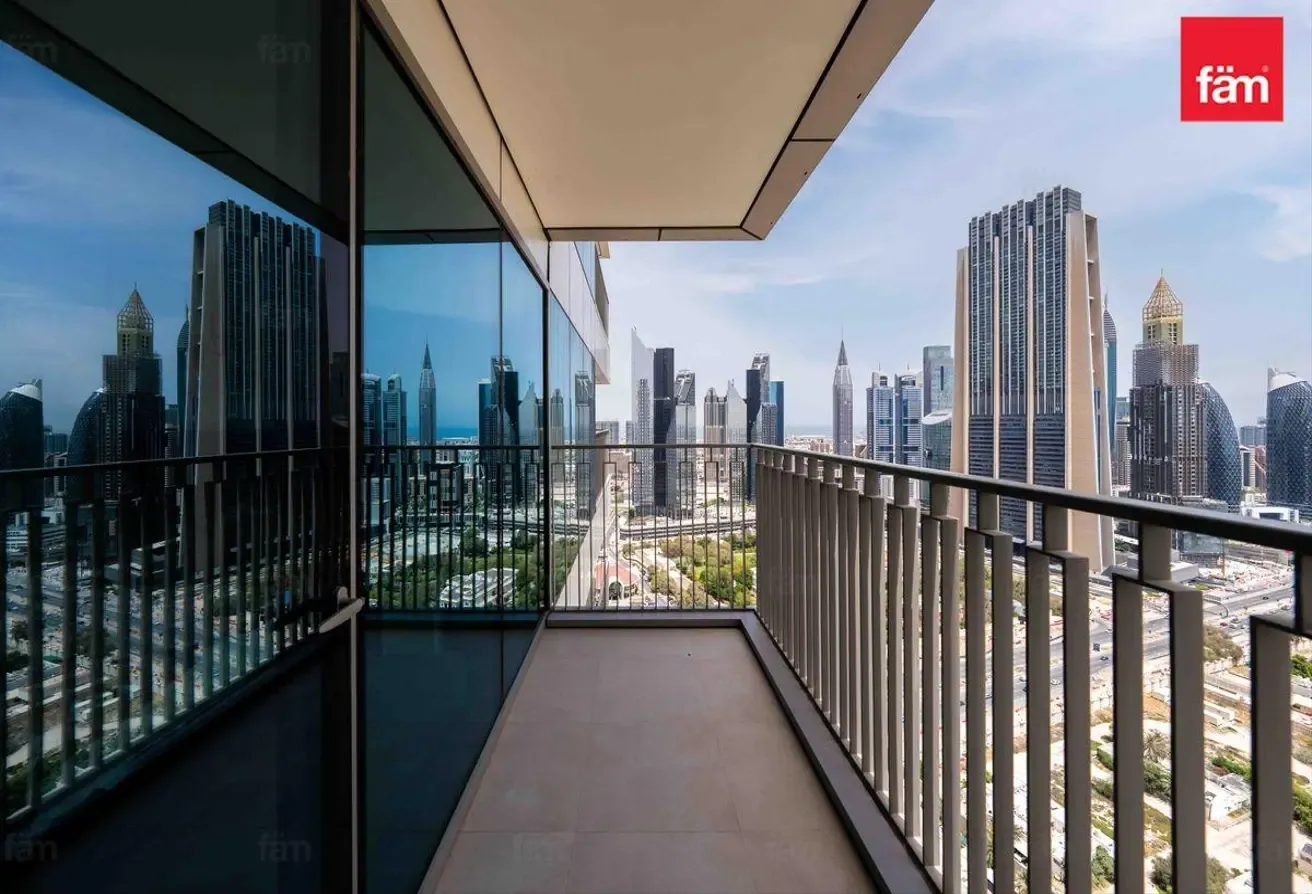 Exclusive | Mid Floor | Luxury Furnished