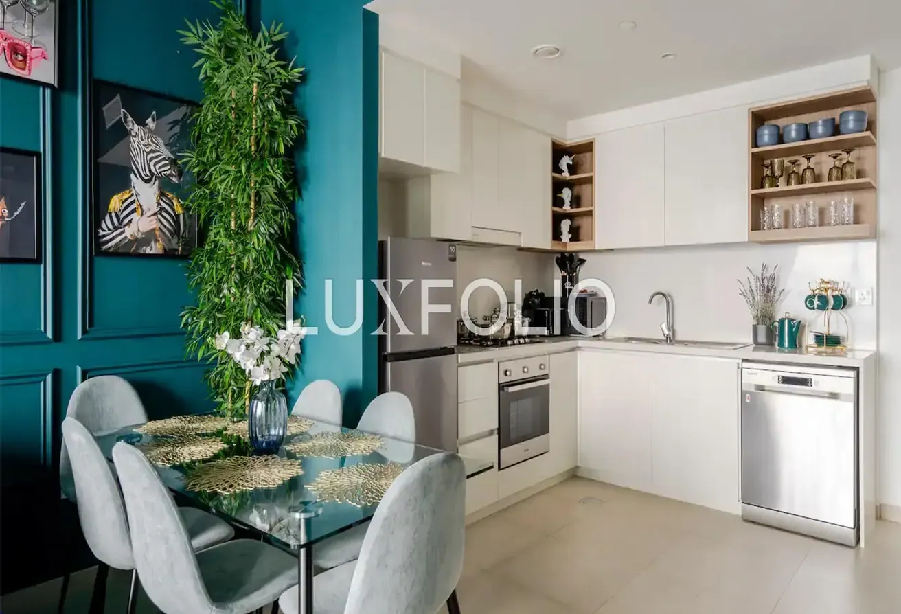 Fully Furnished | Vacant | Fully Upgraded
