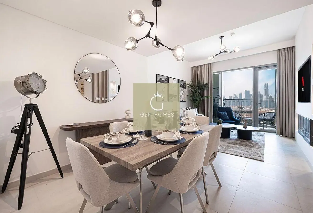 BURJ KHALIFA VIEWS ! | SPACIOUS | FULLY FURNISHED