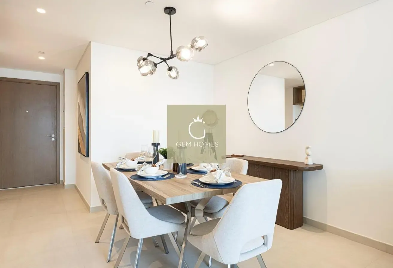 BURJ KHALIFA VIEWS ! | SPACIOUS | FULLY FURNISHED