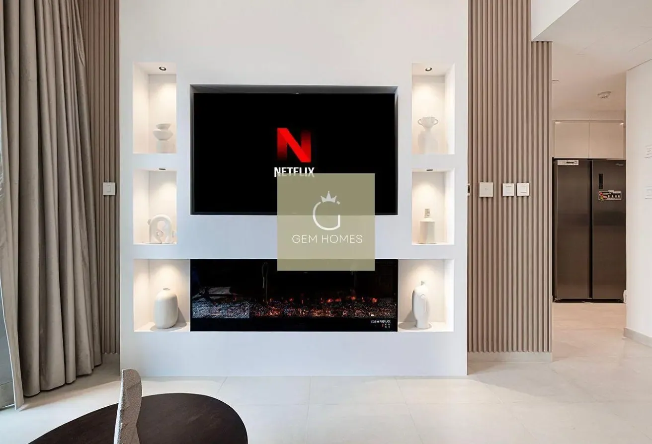BURJ KHALIFA VIEWS ! | SPACIOUS | FULLY FURNISHED