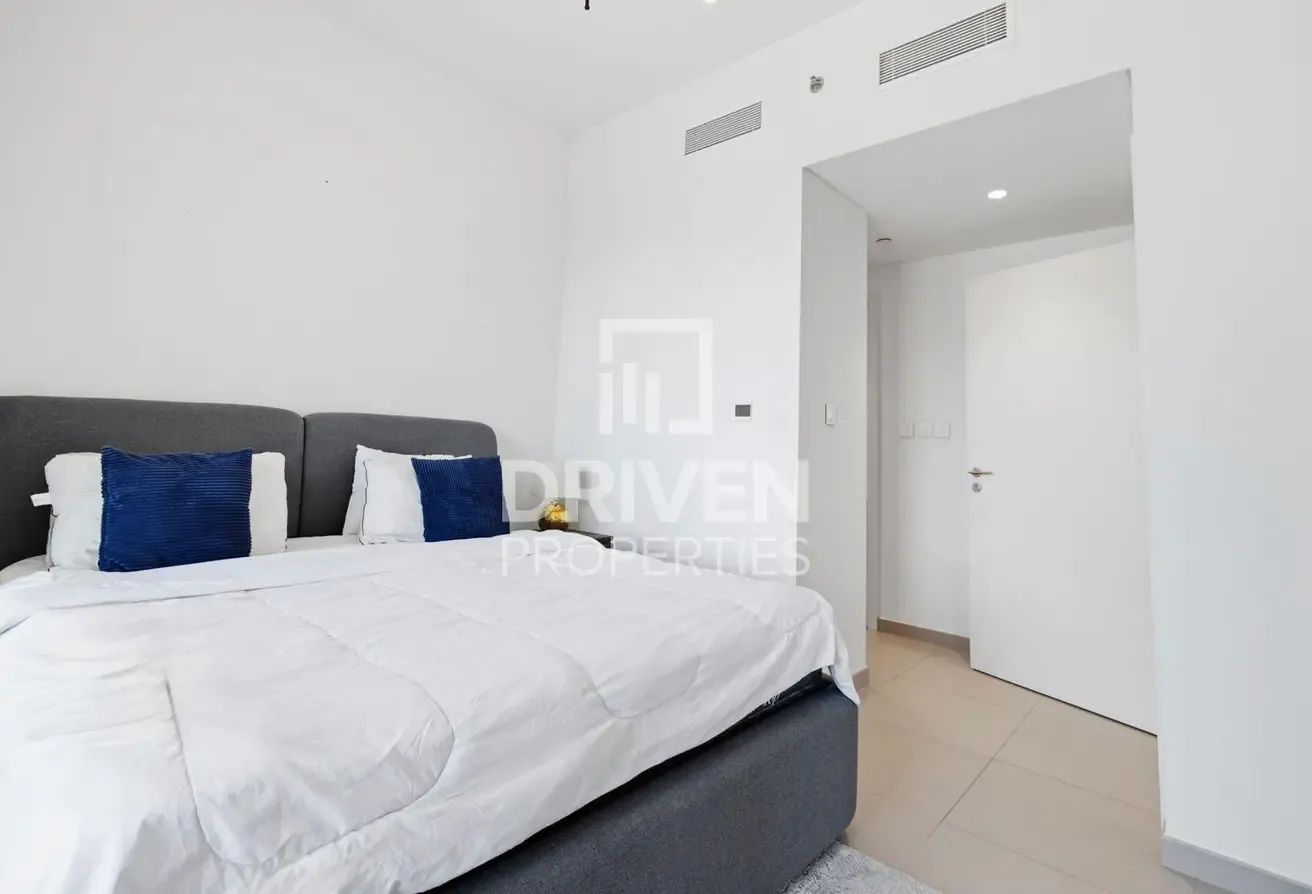 Stunning Burj View | Mid Floor | Spacious Layout