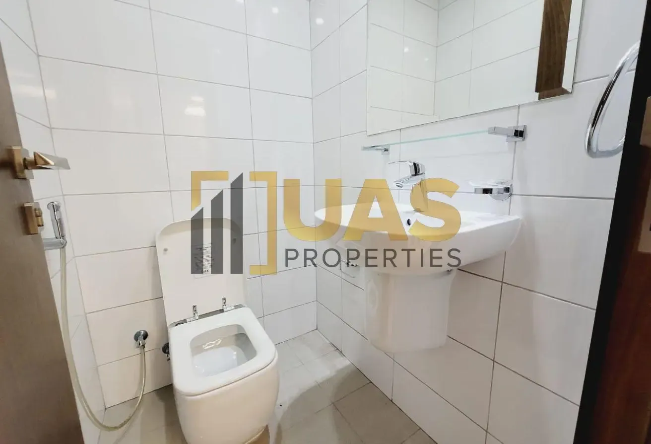 1 BR Apartment in Al Satwa with Shared Pool
