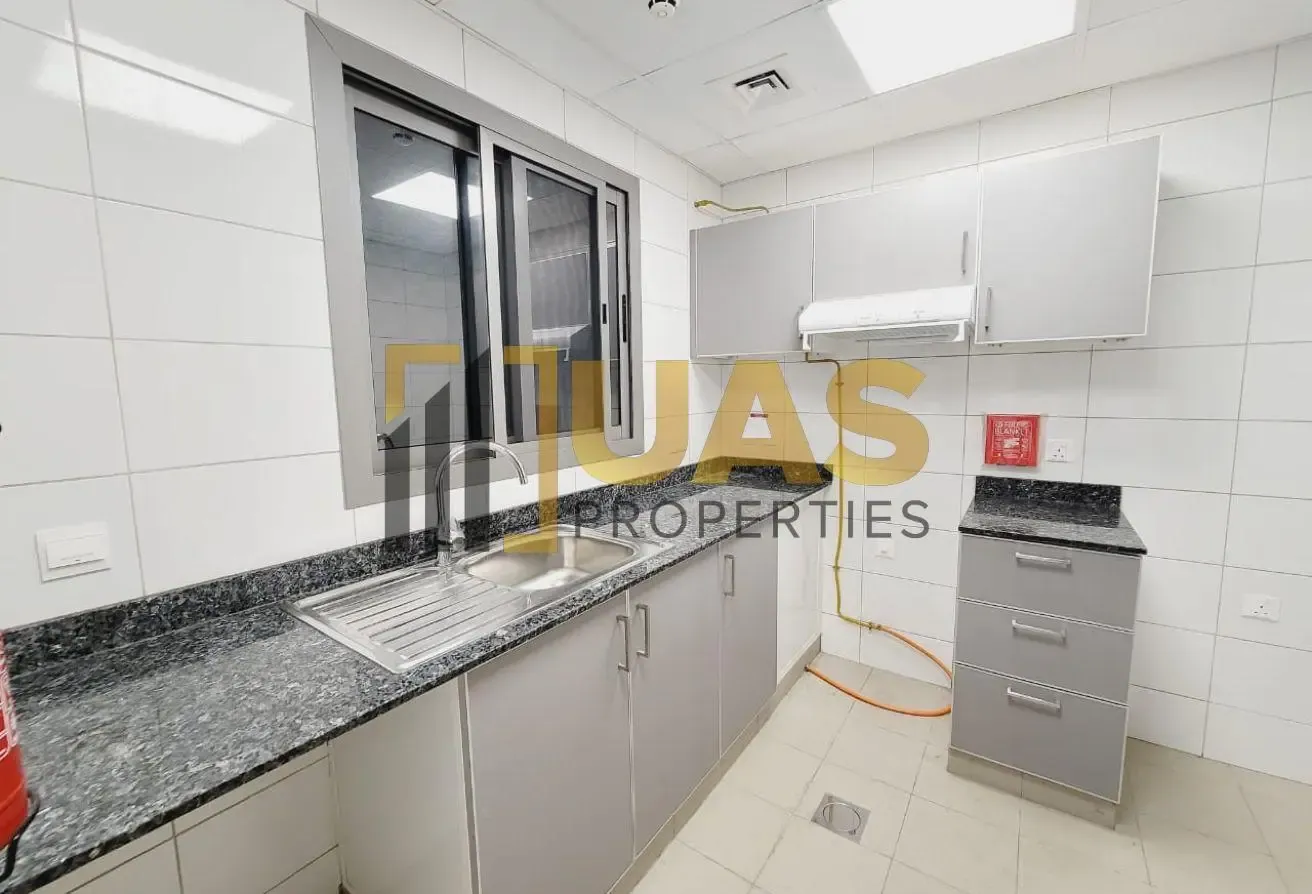 1 BR Apartment in Al Satwa with Shared Pool