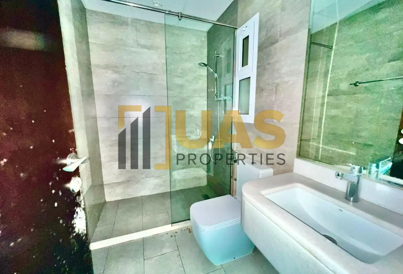 Premium 1BHK | Free Parking | Gym & Pool