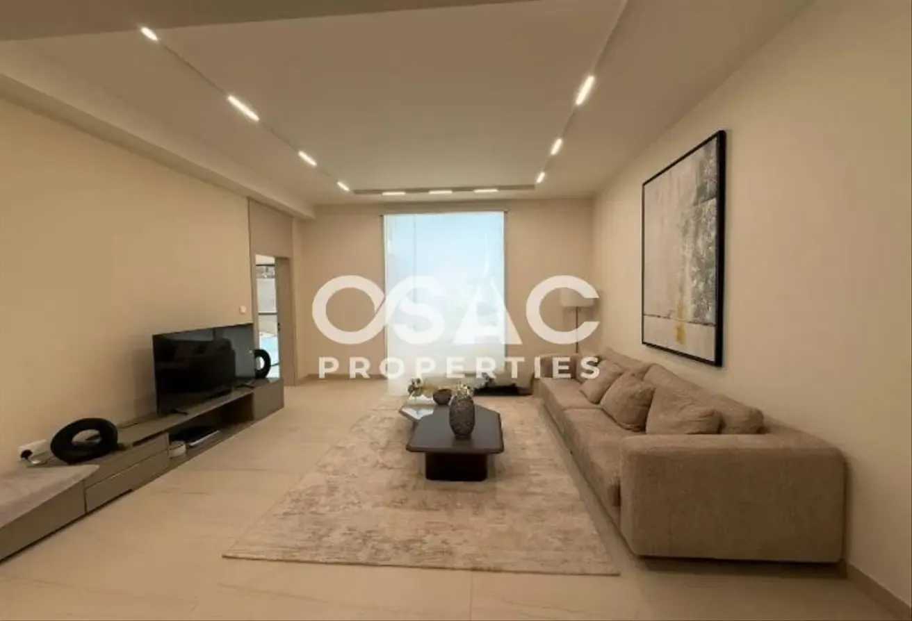 Luxurious | Fully Furnished 1BR | Spacious
